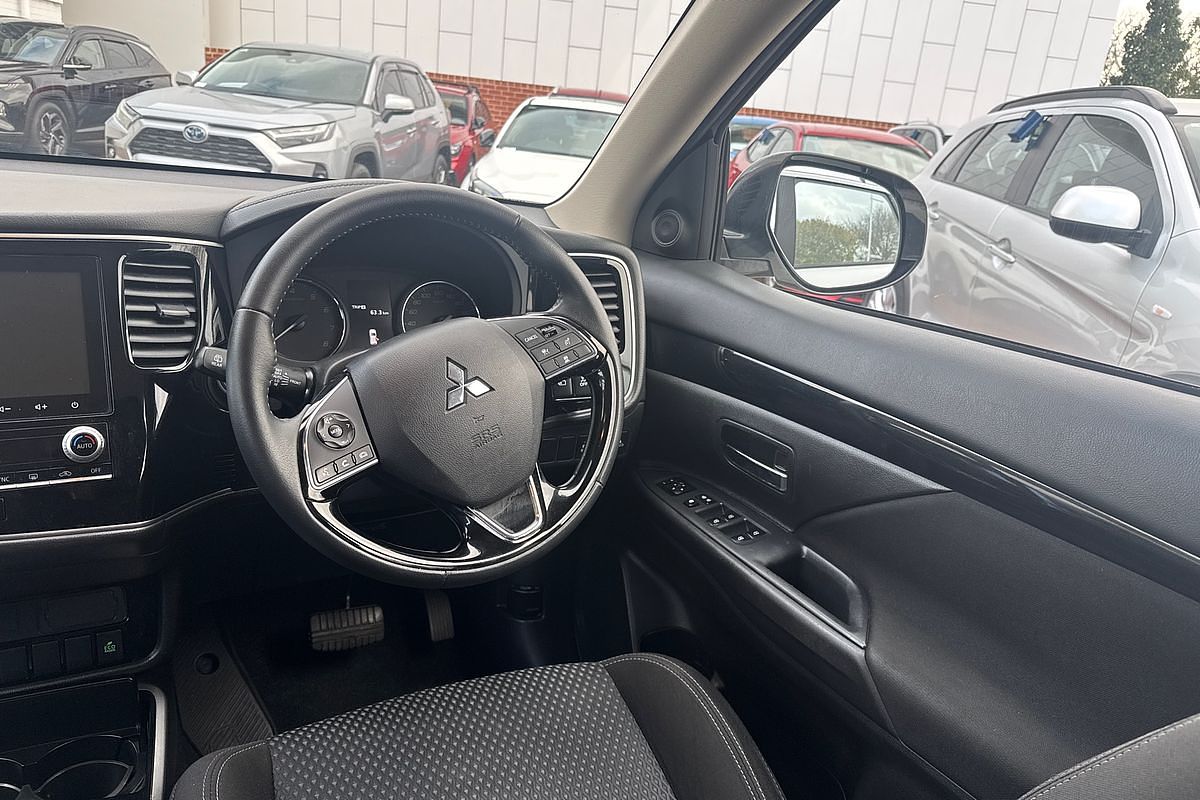 2020 Mitsubishi Outlander ES ZL