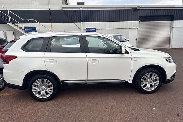 2020 Mitsubishi Outlander ES ZL