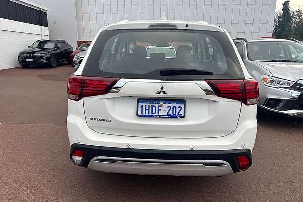 2020 Mitsubishi Outlander ES ZL
