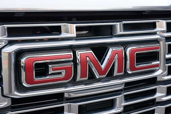 2025 GMC Yukon Denali T1