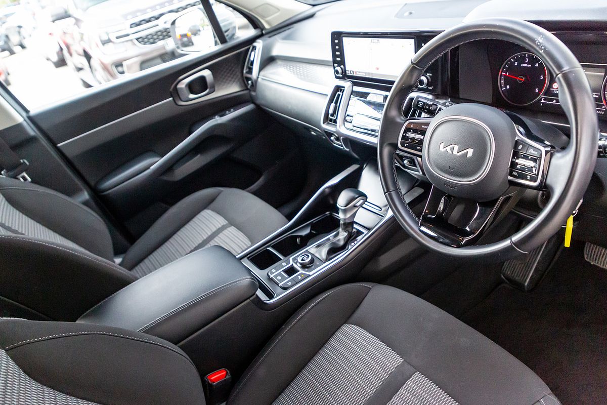 2023 Kia Sorento Sport MQ4