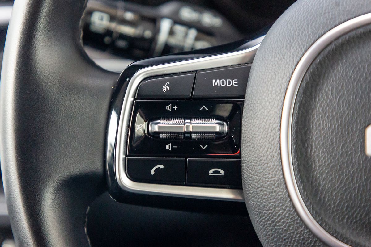 2023 Kia Sorento Sport MQ4