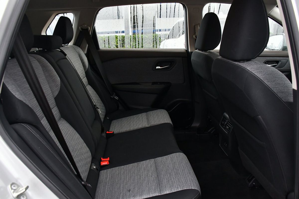 2023 Nissan X-TRAIL ST T33