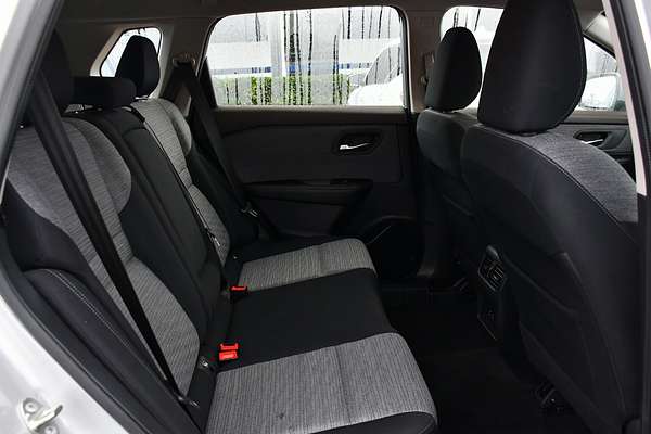 2023 Nissan X-TRAIL ST T33
