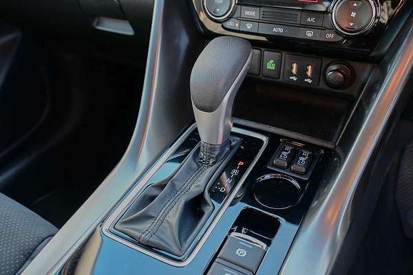 2024 Mitsubishi Eclipse Cross Black Edition YB