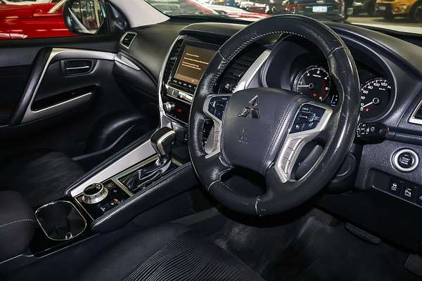 2021 Mitsubishi Pajero Sport GLX QF