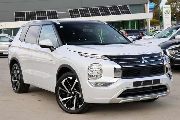 2022 Mitsubishi Outlander PHEV Exceed Tourer ZM