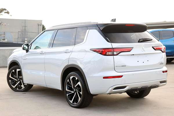 2022 Mitsubishi Outlander PHEV Exceed Tourer ZM