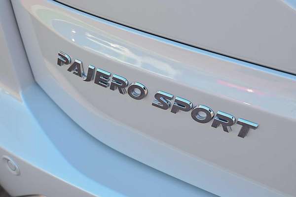 2024 Mitsubishi Pajero Sport GLS QG