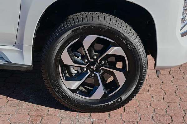 2024 Mitsubishi Pajero Sport GLS QG