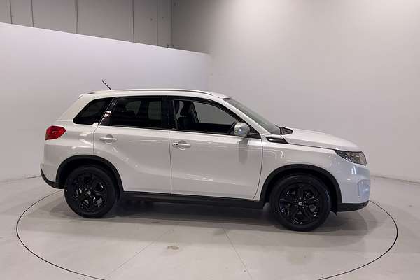 2017 Suzuki Vitara S Turbo LY