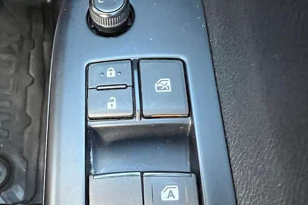 2020 Toyota Hilux Workmate TGN121R Rear Wheel Drive