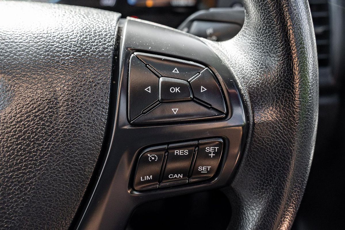 2018 Ford Everest Ambiente UA II 3.2L