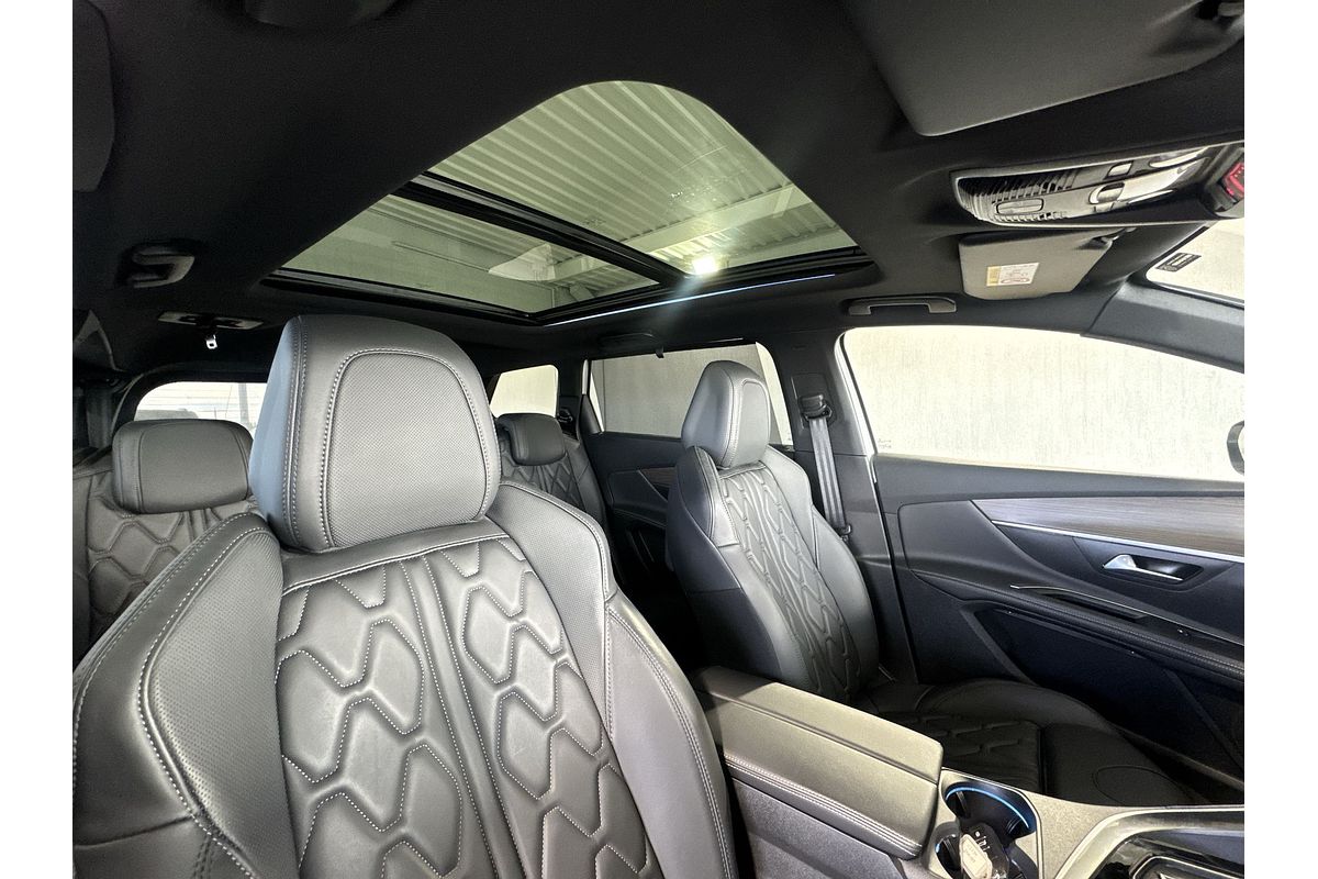 2022 Peugeot 5008 GT Sport P87