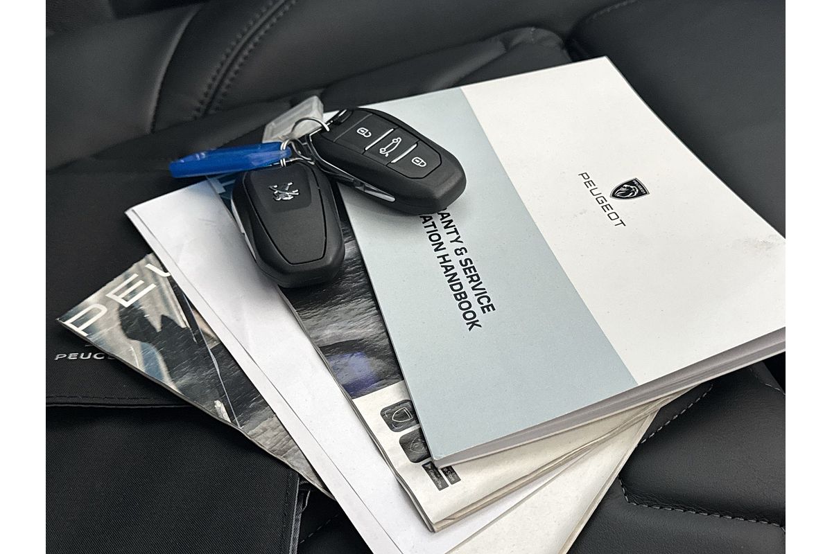 2022 Peugeot 5008 GT Sport P87