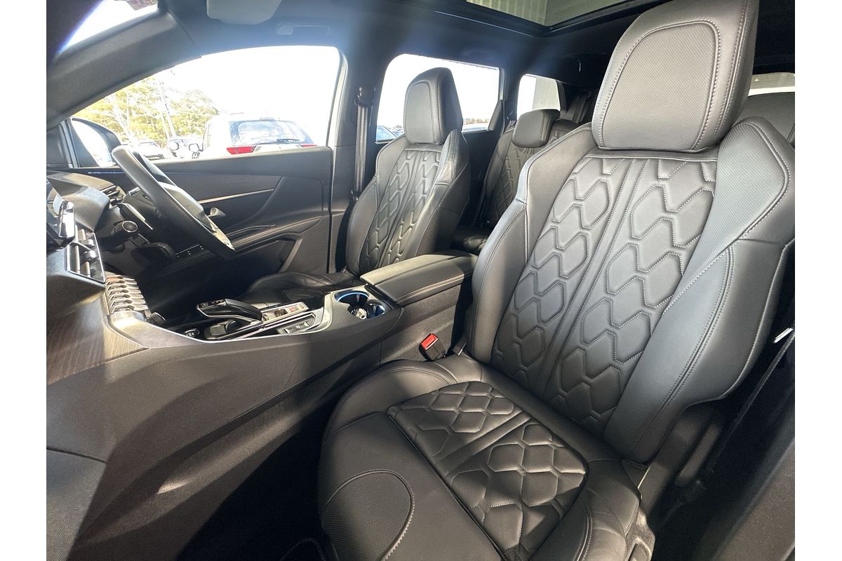 2022 Peugeot 5008 GT Sport P87
