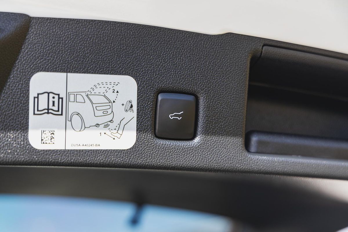 2021 Ford Escape ST-Line ZH