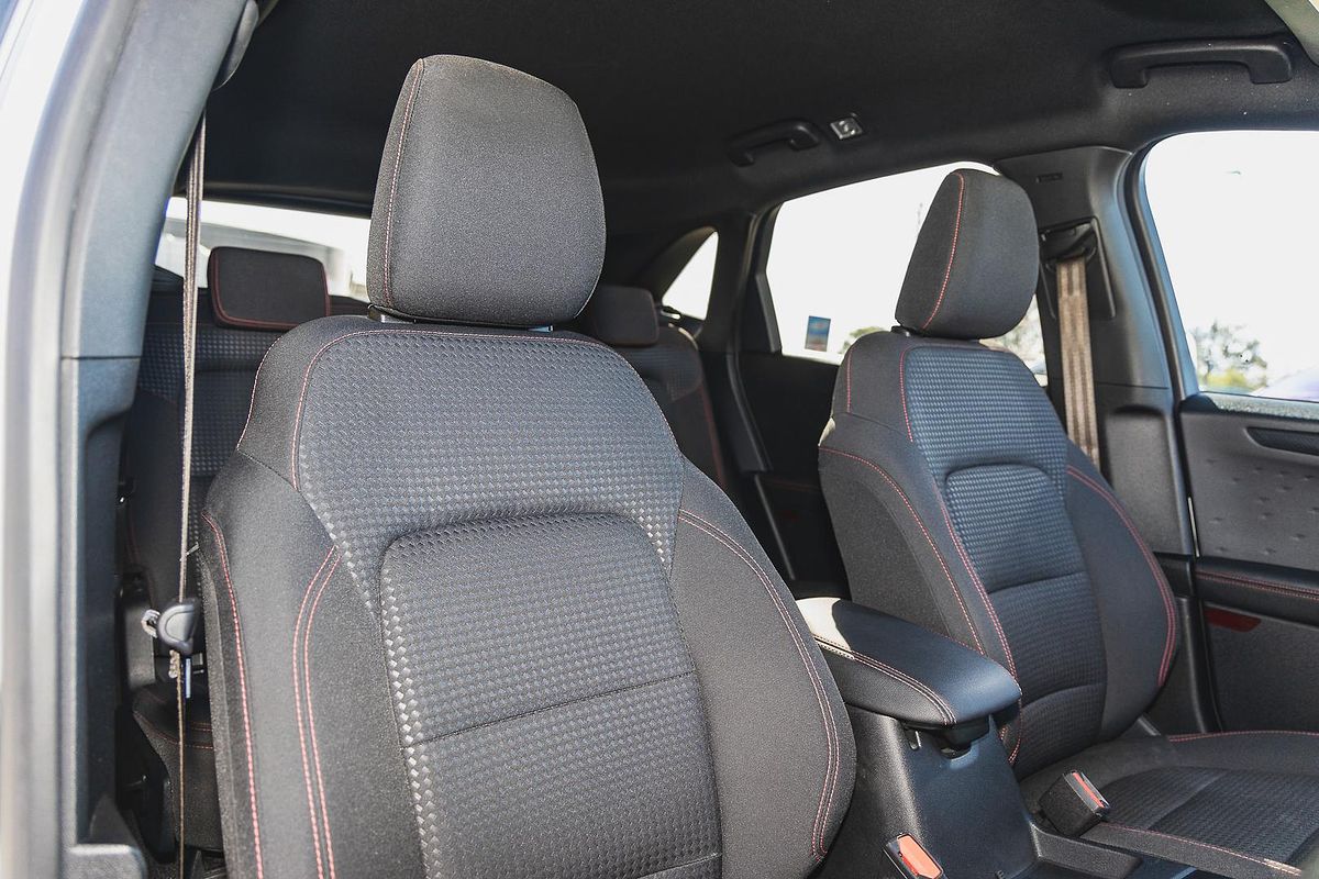 2021 Ford Escape ST-Line ZH