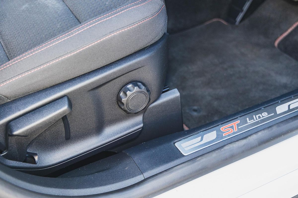 2021 Ford Escape ST-Line ZH