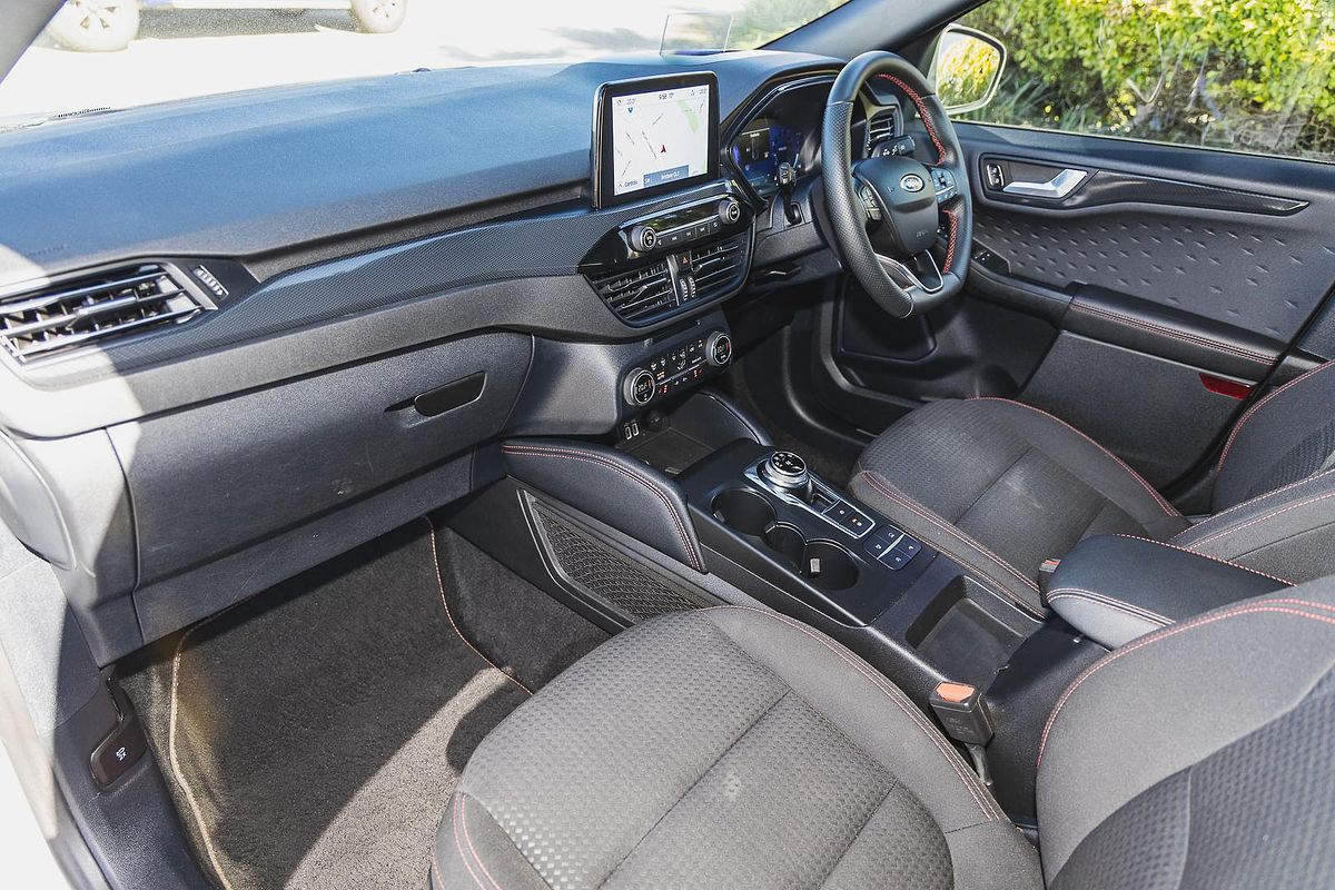 2021 Ford Escape ST-Line ZH