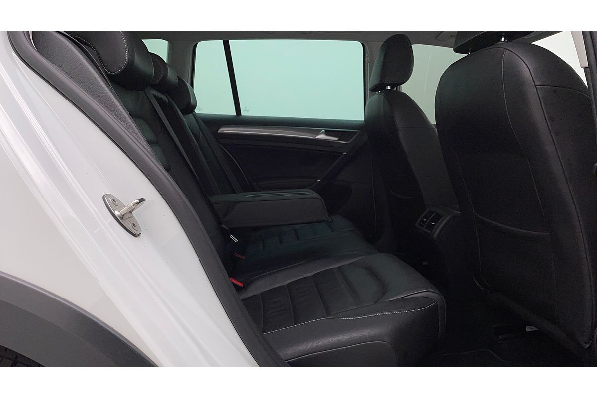 2016 Volkswagen Golf Alltrack 132TSI 7
