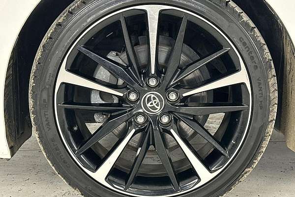 2018 Toyota Camry SX ASV70R