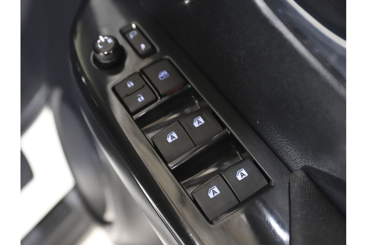 2018 Toyota Hilux SR5 GUN126R 4X4