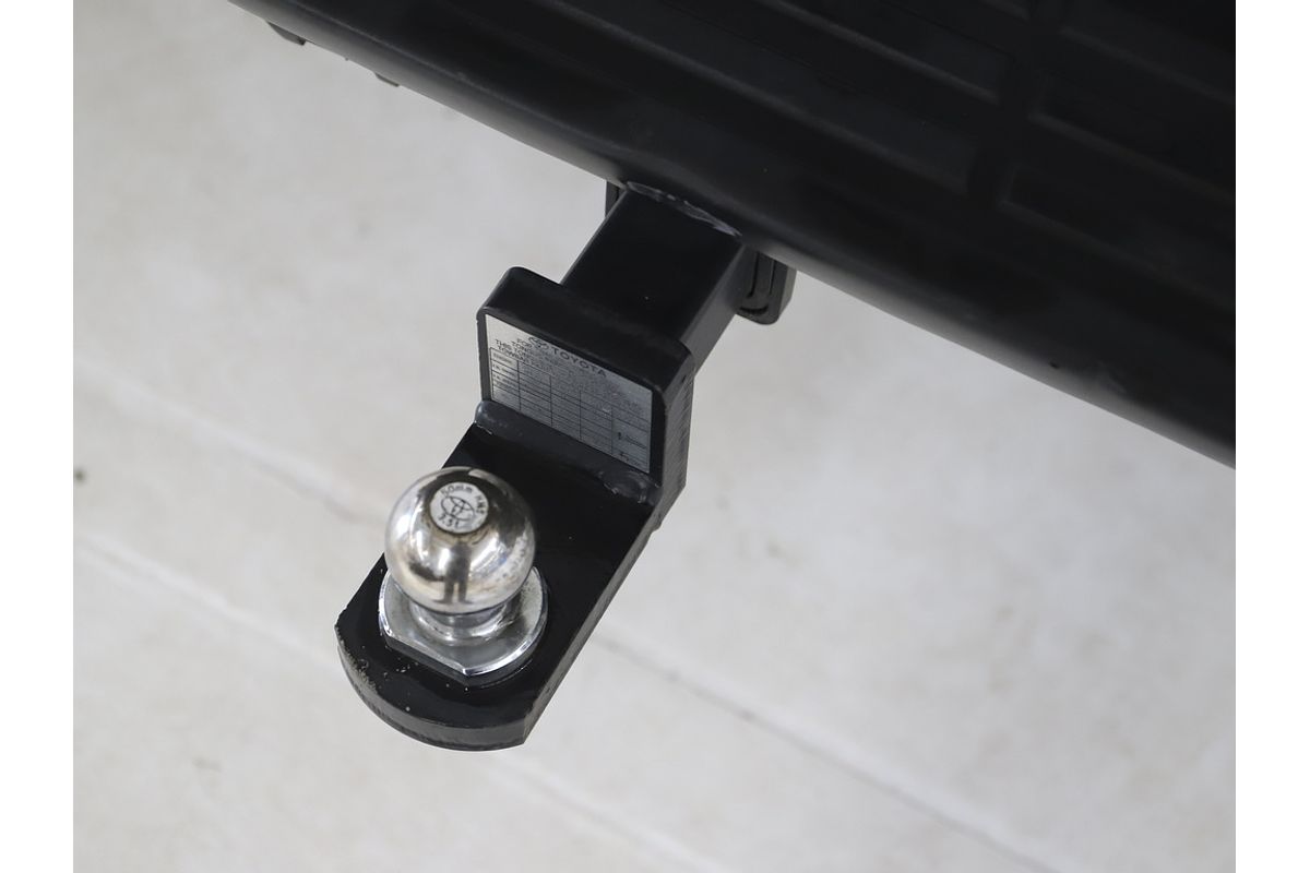 2018 Toyota Hilux SR5 GUN126R 4X4