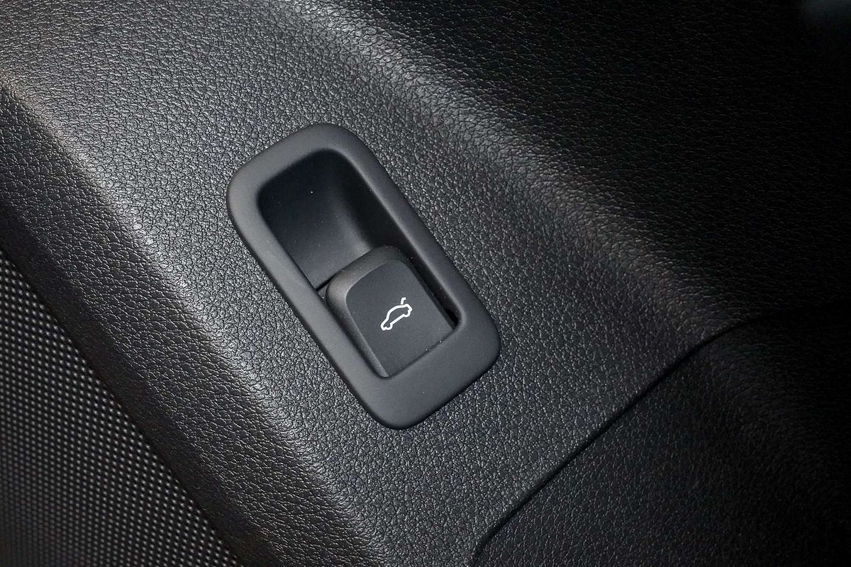 2024 Audi Q2 40 TFSI S line GA