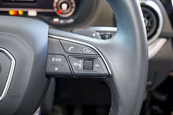2024 Audi Q2 40 TFSI S line GA