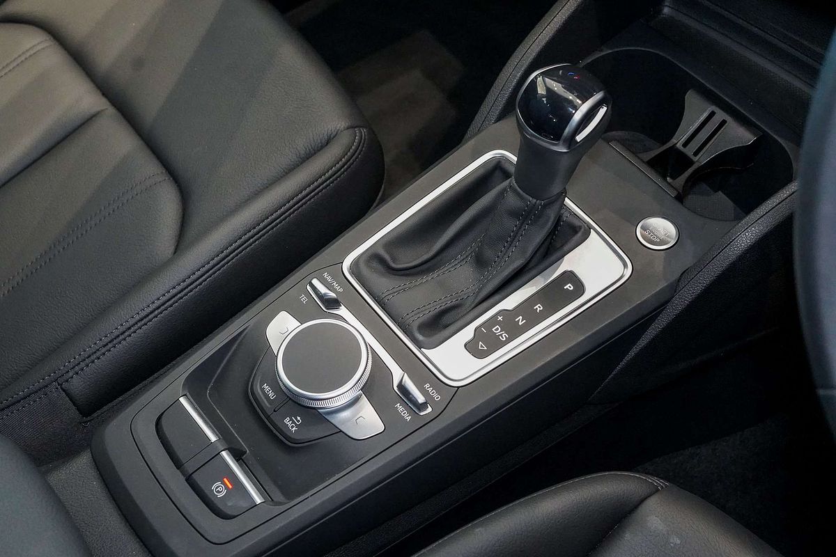 2024 Audi Q2 40 TFSI S line GA