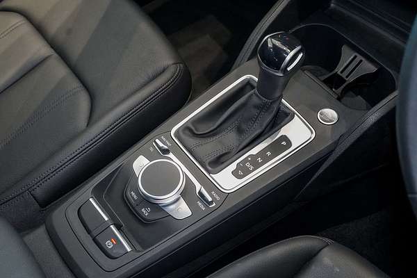 2024 Audi Q2 40 TFSI S line GA