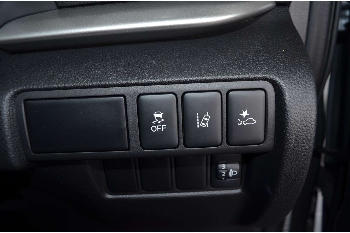 2021 Mitsubishi Eclipse Cross LS YB