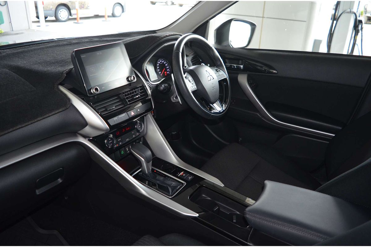 2021 Mitsubishi Eclipse Cross LS YB