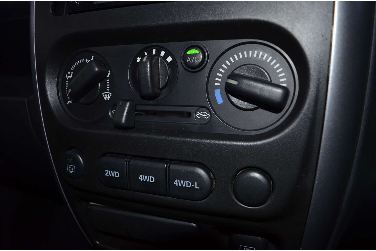 2015 Suzuki Jimny Sierra SN413 T6