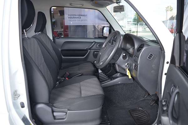 2015 Suzuki Jimny Sierra SN413 T6