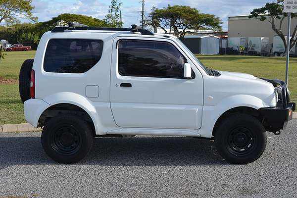 2015 Suzuki Jimny Sierra SN413 T6