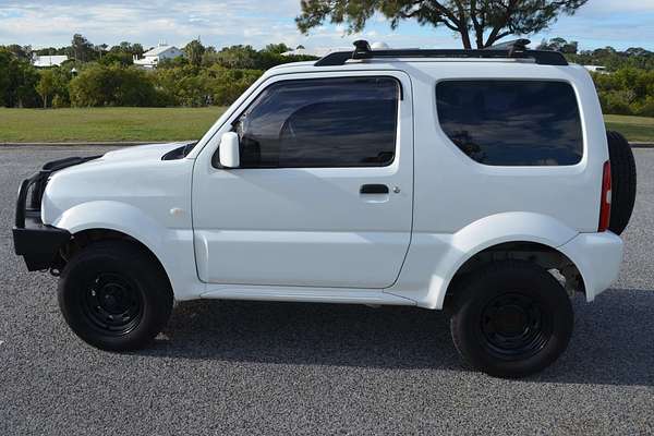 2015 Suzuki Jimny Sierra SN413 T6