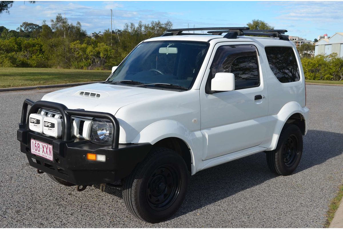 2015 Suzuki Jimny Sierra SN413 T6