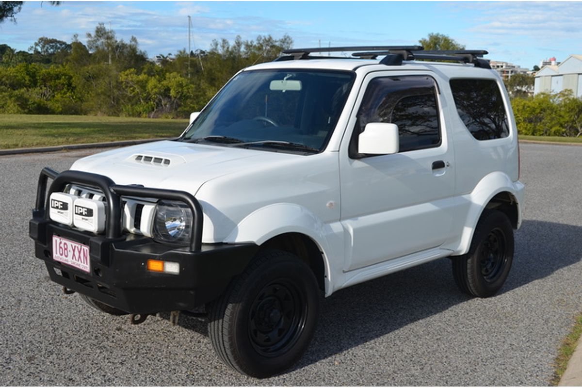 2015 Suzuki Jimny Sierra SN413 T6