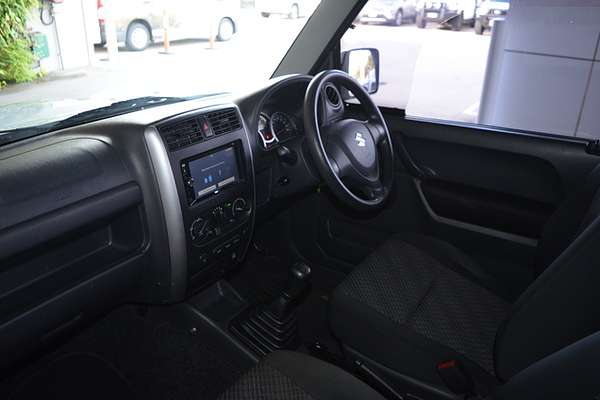 2015 Suzuki Jimny Sierra SN413 T6