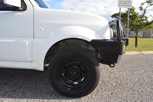 2015 Suzuki Jimny Sierra SN413 T6