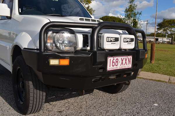 2015 Suzuki Jimny Sierra SN413 T6
