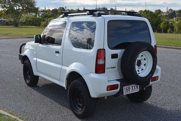 2015 Suzuki Jimny Sierra SN413 T6