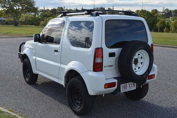 2015 Suzuki Jimny Sierra SN413 T6
