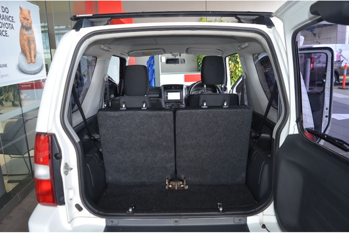 2015 Suzuki Jimny Sierra SN413 T6