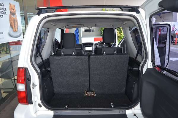 2015 Suzuki Jimny Sierra SN413 T6
