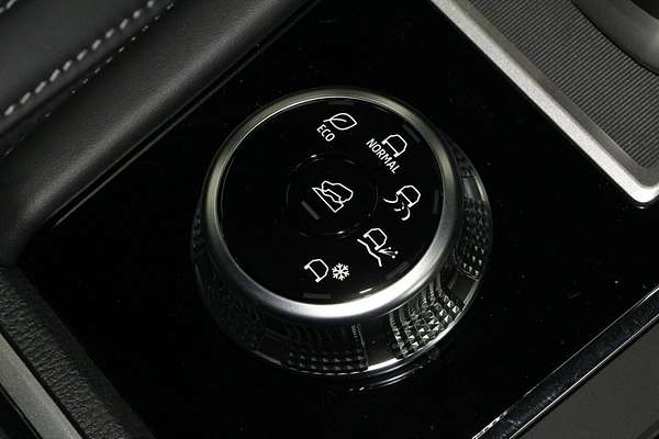 2025 Mitsubishi Outlander Aspire ZM