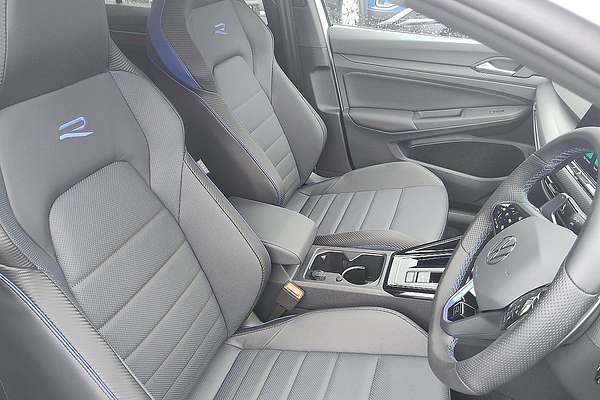 2024 Volkswagen Golf R 8