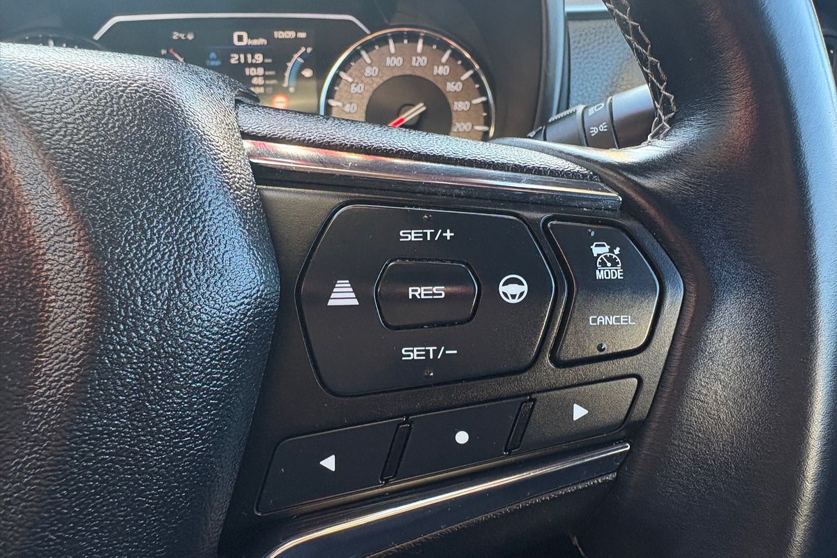 2022 Isuzu MU-X LS-T